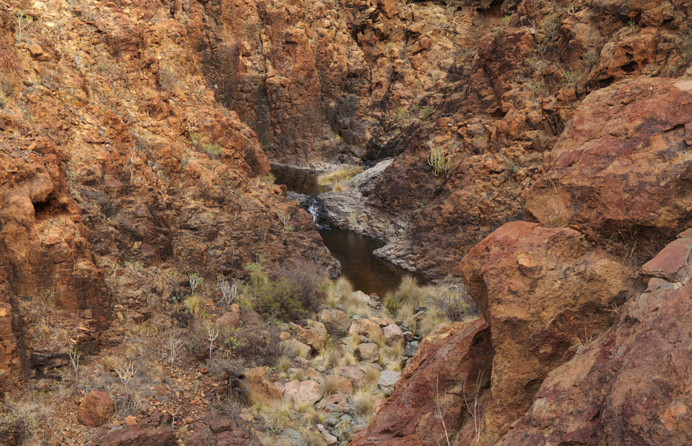 cascada en el barranco del toro