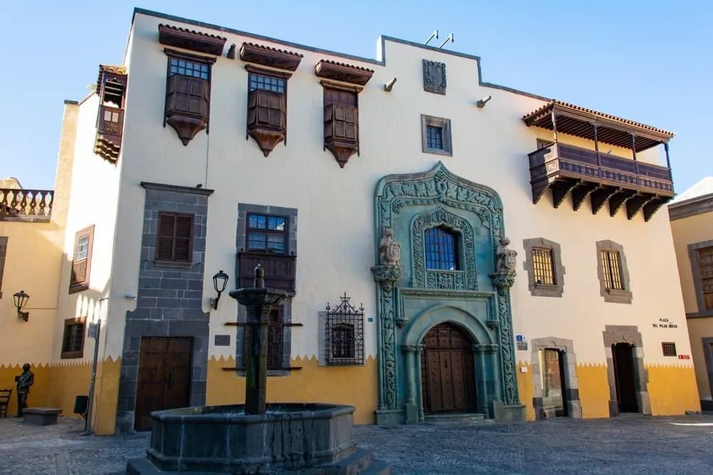 façade de la Casa de Colón dans le quartier historique de Vegueta à Las Palmas de Gran Canaria