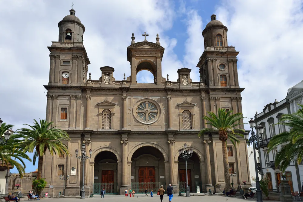 fachada de la catedral de santa ana